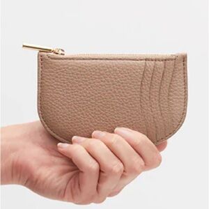Cuyana Tan Leather Cardholder with Gold Zipper